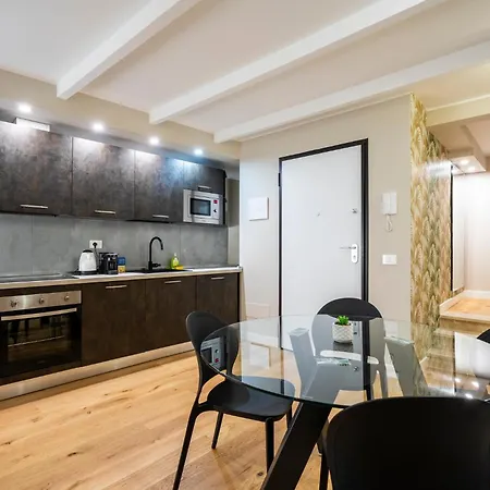 Imperium A Pochi Passi Dal Centro فلورنس